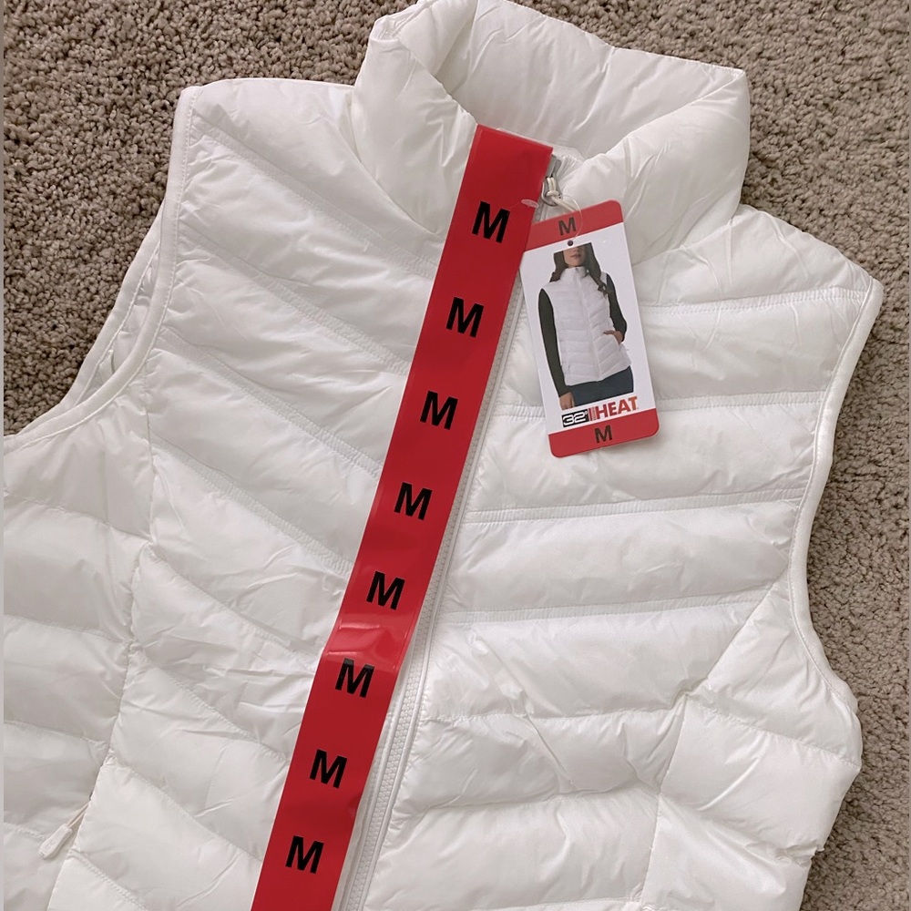 32 Degrees White Vest - Picture 2 of 4